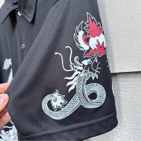 Vintage Wooden Dog Dragon Button Down Black 90s Y2k Made in USA Size Large - Picture 4 of 8